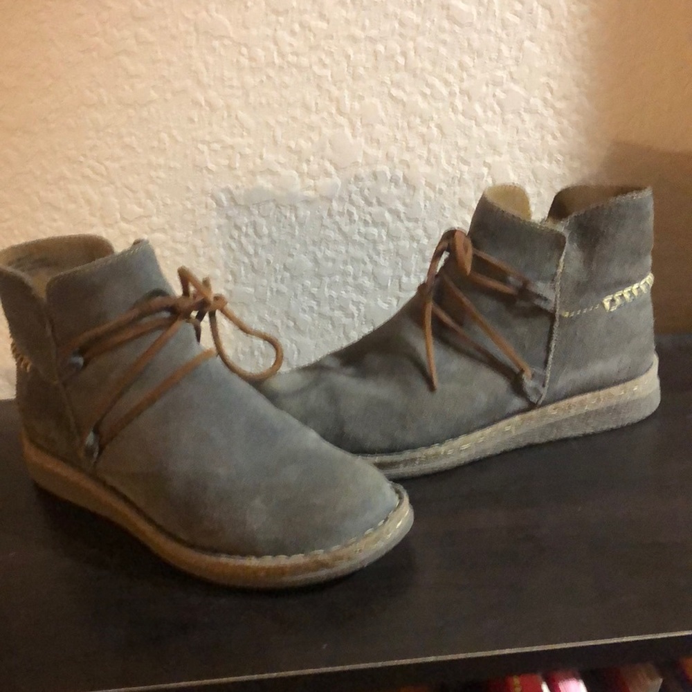 Born boots